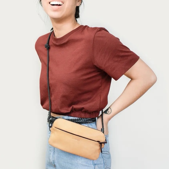 Moment Leather Crossbody Wallet - Picture 2 of 10